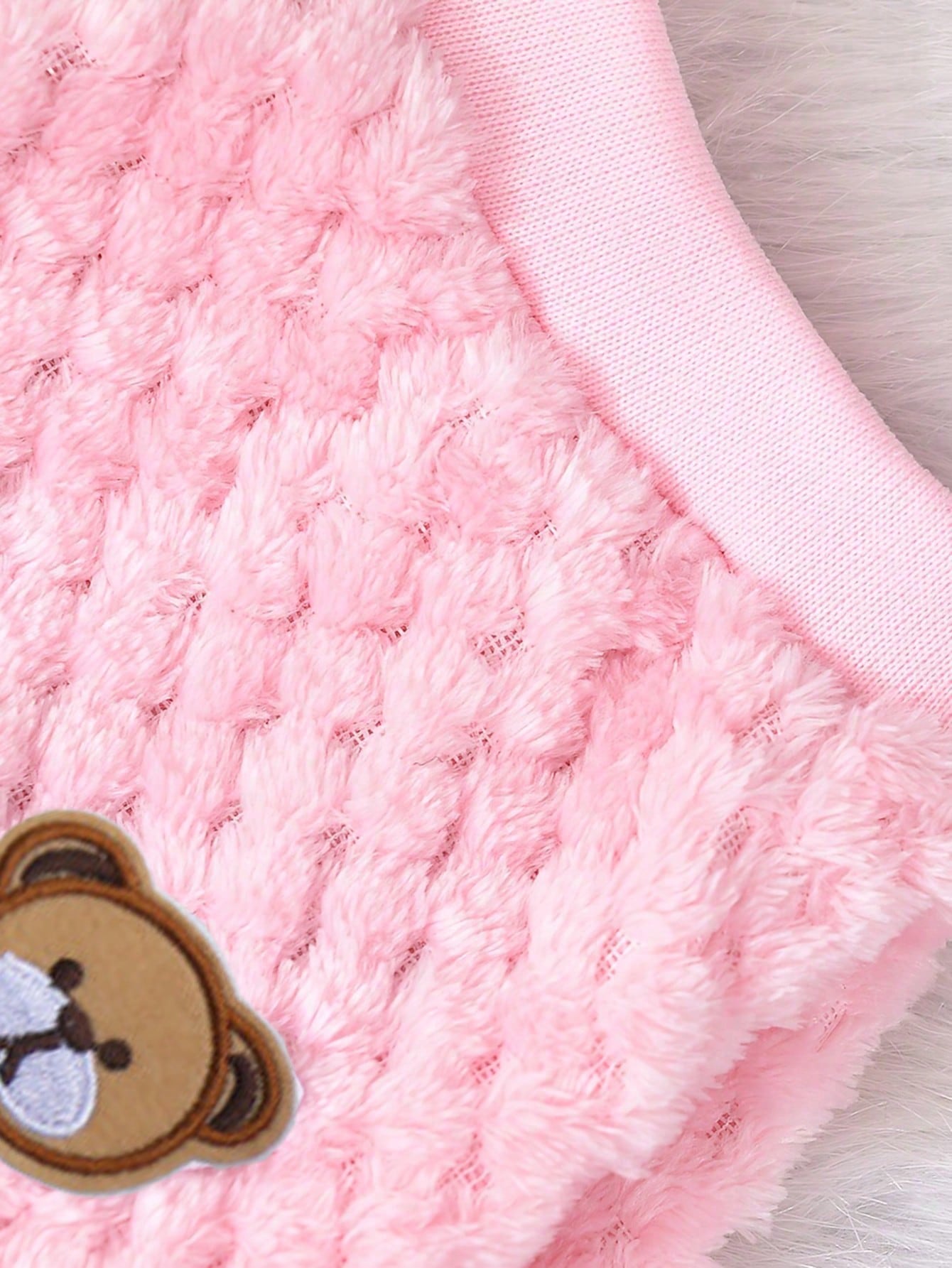 1pc huisdierhoodie en trui Houd je harige vriend, gezellig en warm in deze winter