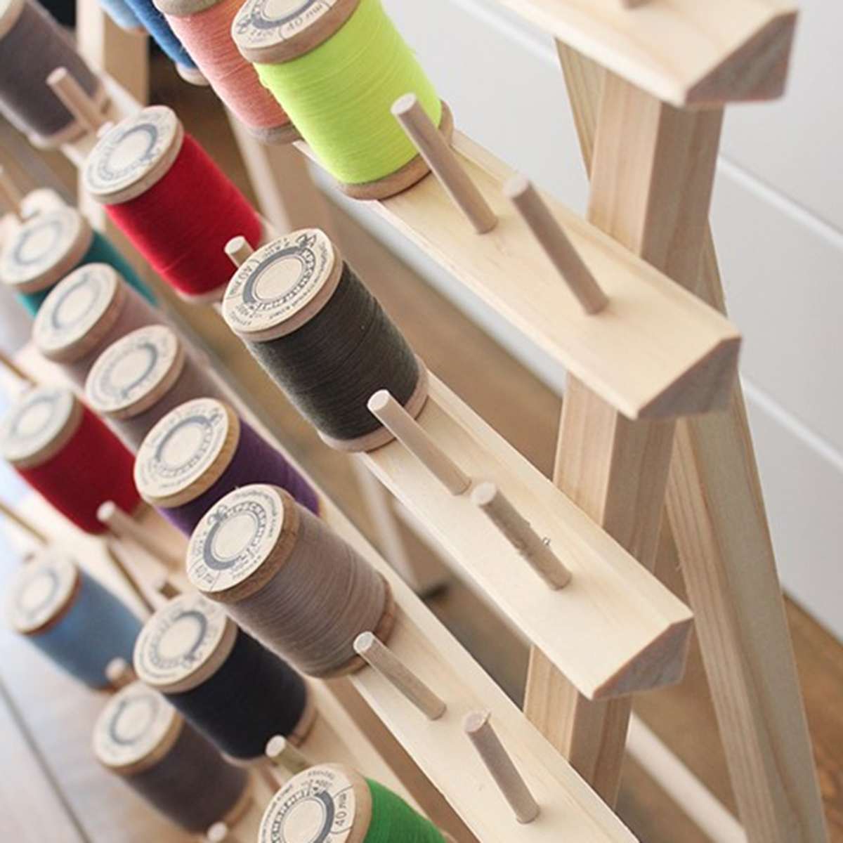 120 Axle Spools Wood Thread Rack Spool Sewing Wooden Organizer Thread Tailor Rack Premium Beechwood Storage Holder