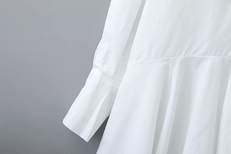 Vestido trompeta informal con dobladillo irregular, volantes,