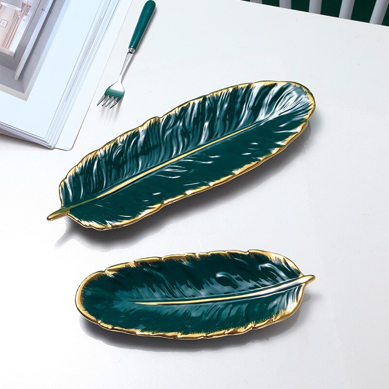 Nordic Light Luxury Gilt Edging Porcelain Dessert Plate Dark Green Feather Plate Japanese Banana Leaf Fruit Plate Dried Fruit