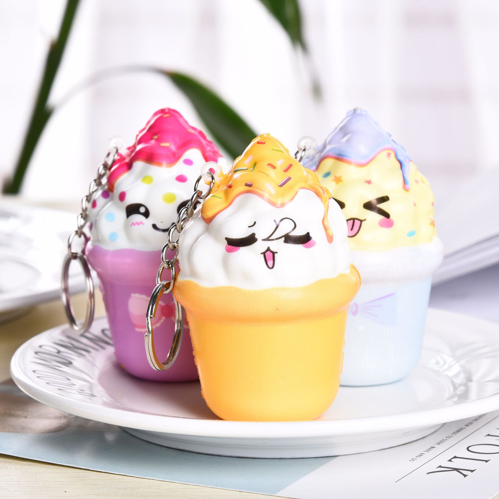 Simulation Perfume Flavor Food Keychain Girl Bag Pendant French French Fries Ice Cream Pizza Decompression Slow Rebound Toy