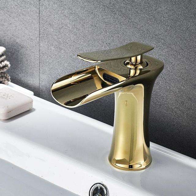 Håndvaskarmatur vandhane gylden hvid krom enkelt håndtag vandfald badeværelse armaturer til dækmonterede armaturer: Wb -602g