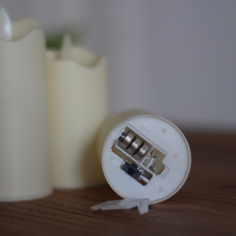 Pack of 12 Electric Plastic Led Candle Lamp with Realistic Swing Flames Flickering Tea Light for Birthday/Wedding /Christmas