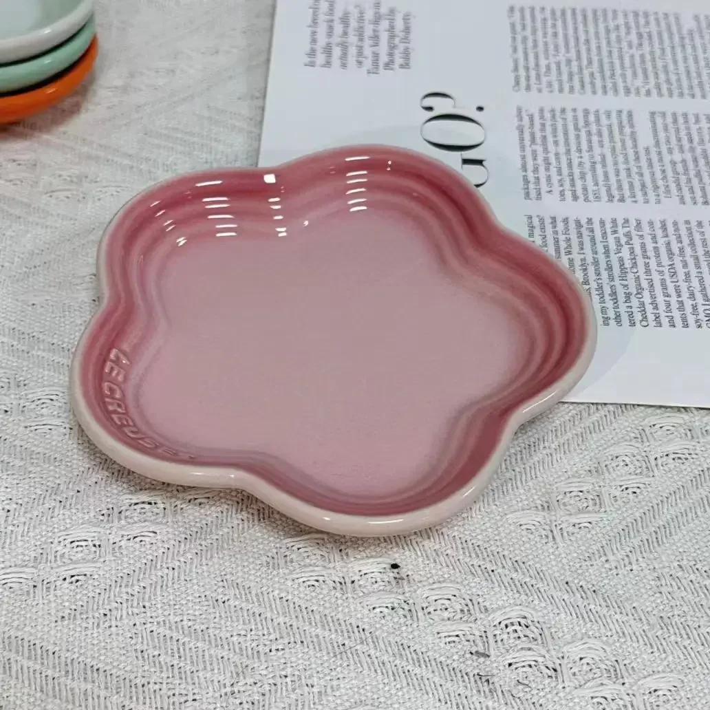Plum Blossom Small Plate 14cm Sauce Plates French Cool Color Cake Dish Gradual Spit Bone Dishs Tableware Ceramic Dessert: Pinkish Grey