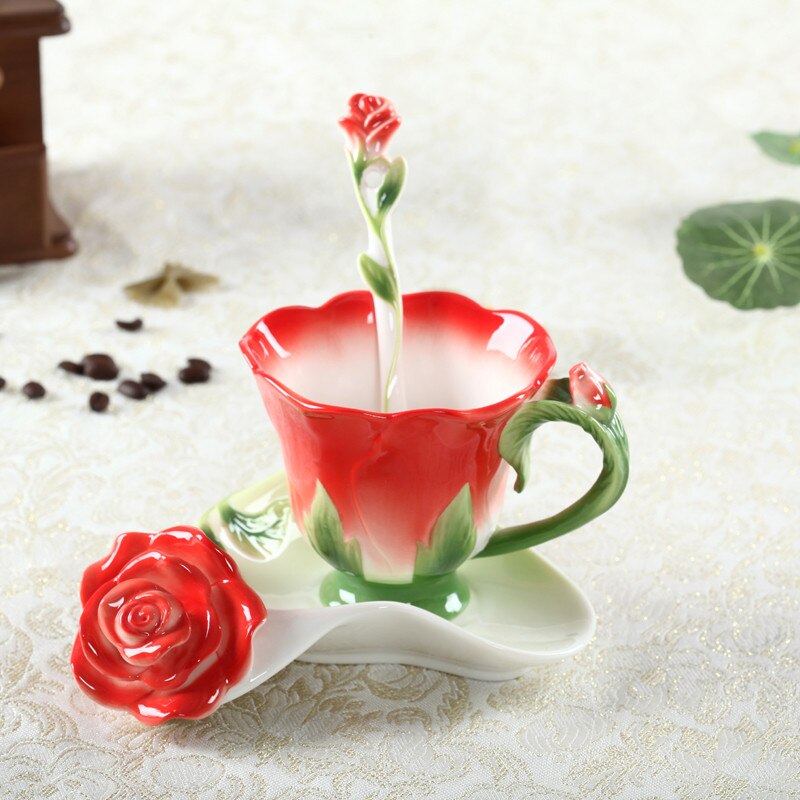 Creatieve Mode 3D Rose Vorm Bloem Emaille Keramische Koffie Thee Kop En Schotel Lepel Set Porselein Water Cup Valentijnsdag: Rood