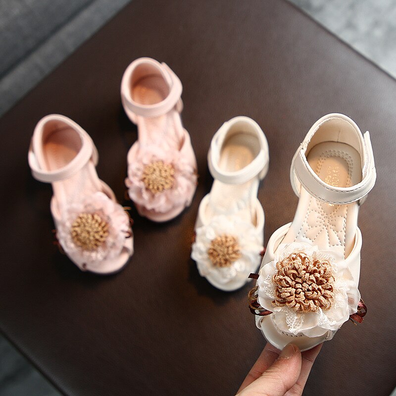 Sandalias suaves de princesa para niñas, zapatos florales de verano para niños pequeños, zapatos de playa para niños, sandalias con flores de encaje para boda