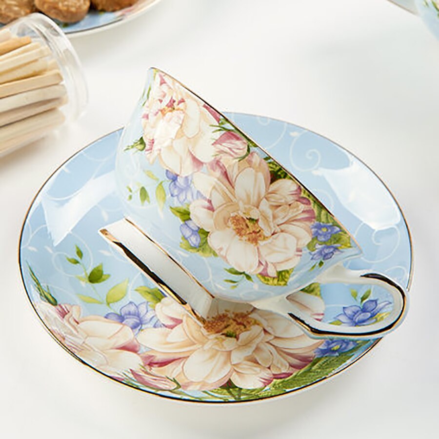 Vintage High Tea Cup Set European Coffee Cup Tea Ceramic Espresso Cups Set Saucer Set Tazas Home LZI122