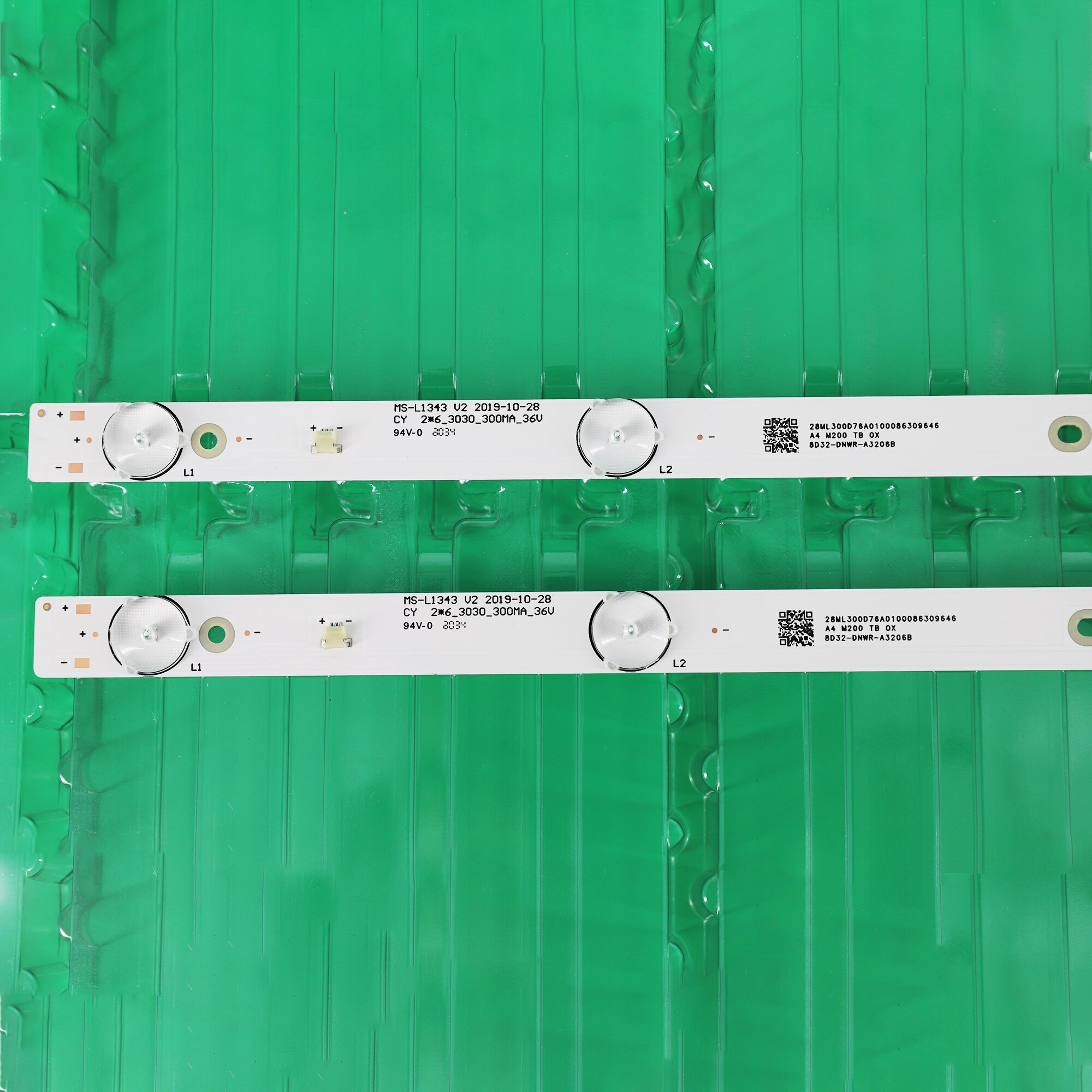 TVs LED Backlight Strips MS-L1343 V1 V2 8D32-DNWR-A3206B 32" LED TV Bars CY 2*6_3030_300MA_36V Bands Rulers JL.D32061330-081AS-M