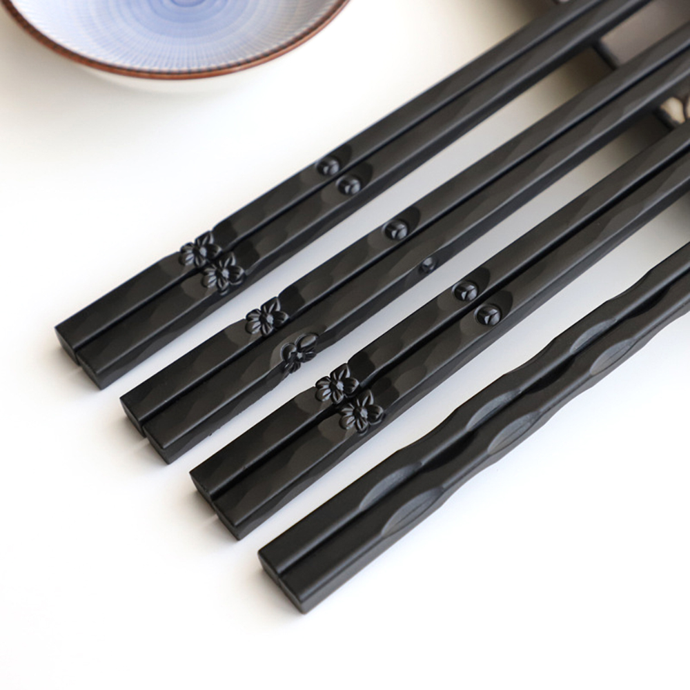 Chinese Chopstick Learner Japanese Chopsticks Reusable 1 Pair Sushi Chop Sticks Set Non-Slip Alloy