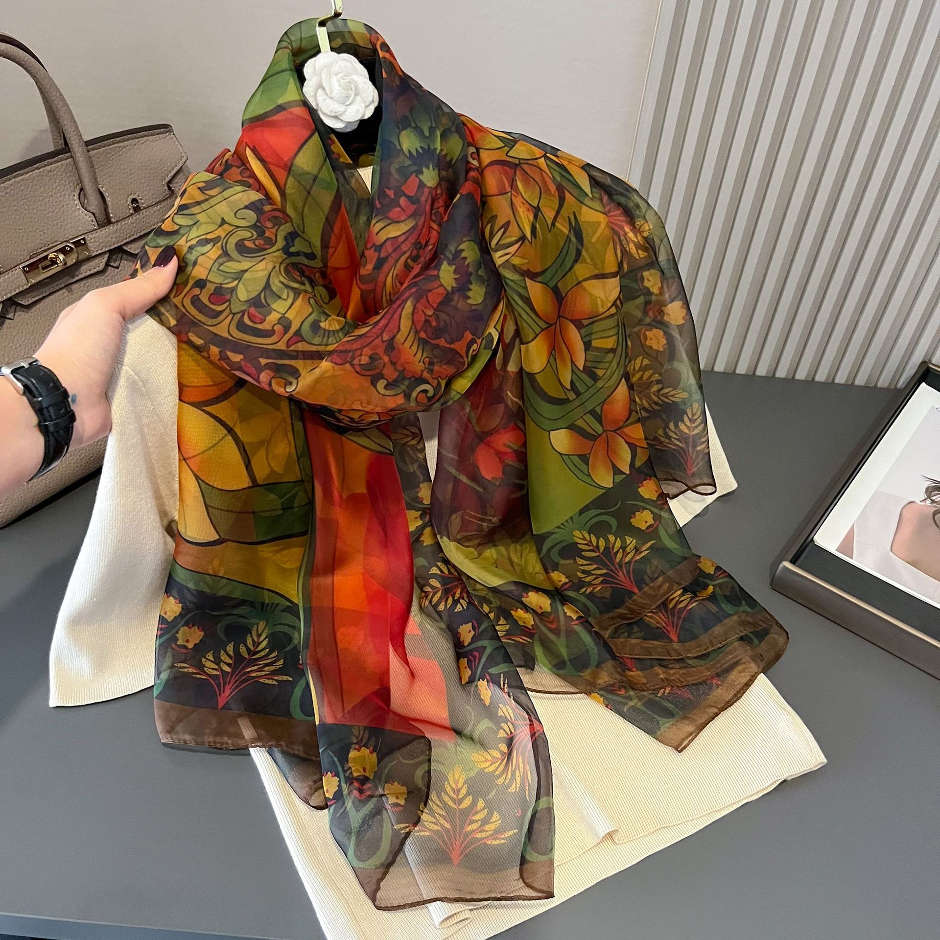 Lenço de seda estampado hijab feminino primavera deisgn macio praia estolas elegantes lenços de cabeça echarpe xale cetim grande envoltório echarpe bandana