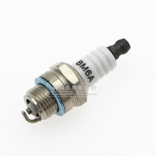 Motorcycle spark plug 100/125 A7TC D8TC E6TC F7TC B7TC BMA6 Z4TC F5TC CR8 A7RTC CR7HSA D8TRC D8TJC D8EA D8T Chain saw lawn mower: BMA6 L7T