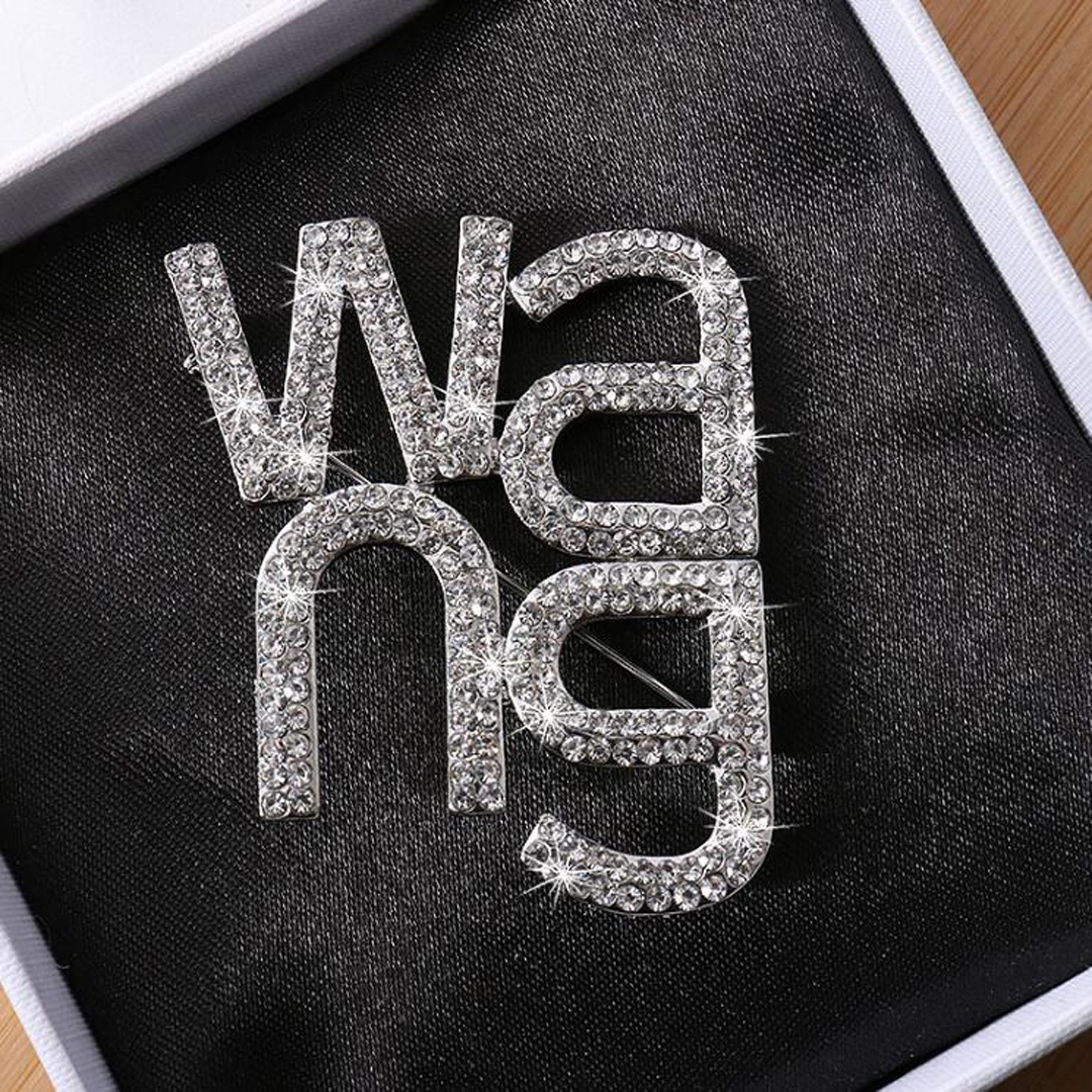 Trendy female glittering irregular letters brooch suit corsage: Light Yellow Gold Color