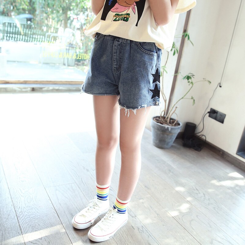 Novedad de verano, pantalones cortos de mezclilla para niñas, nuevos pantalones de estilo exterior para niños grandes, pantalones informales holgados