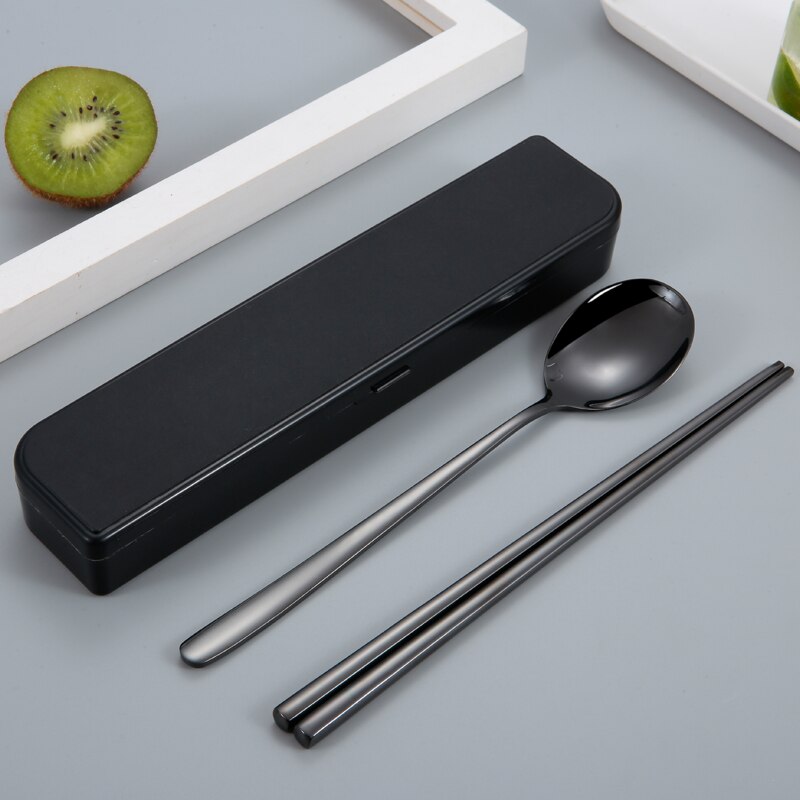 304 ruostumatonta terästä korea astiasto lusikka syömäpuikot laatikko astiasto matka ruokailuvälinesarja kannettava astiasto: Musta 2 kpl