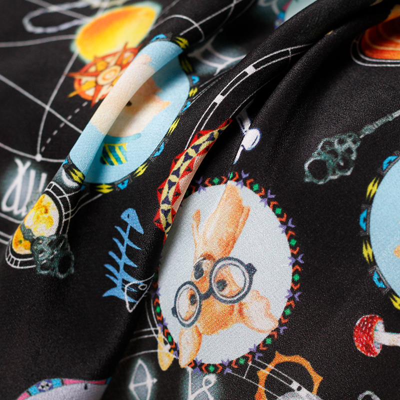Le tissu 14momme Animal Constellation crêpe de Chine imprimé 100% mûrier soie matériaux robe bricolage vêtements tissus
