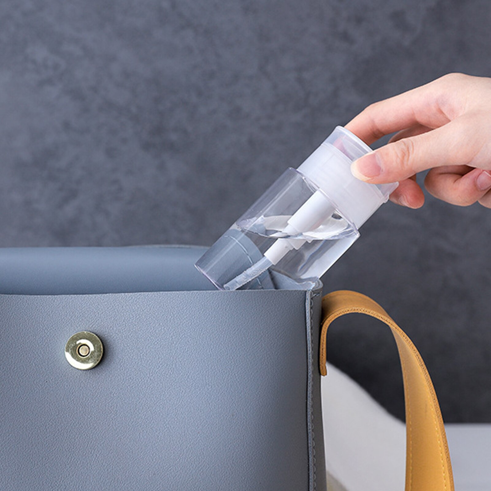 Travel Bottles Lotion Dispenser Pump Bottle Push Down Liquid Pumping Dispenser Empty Shampoo Pump Bottles for Flight Airport