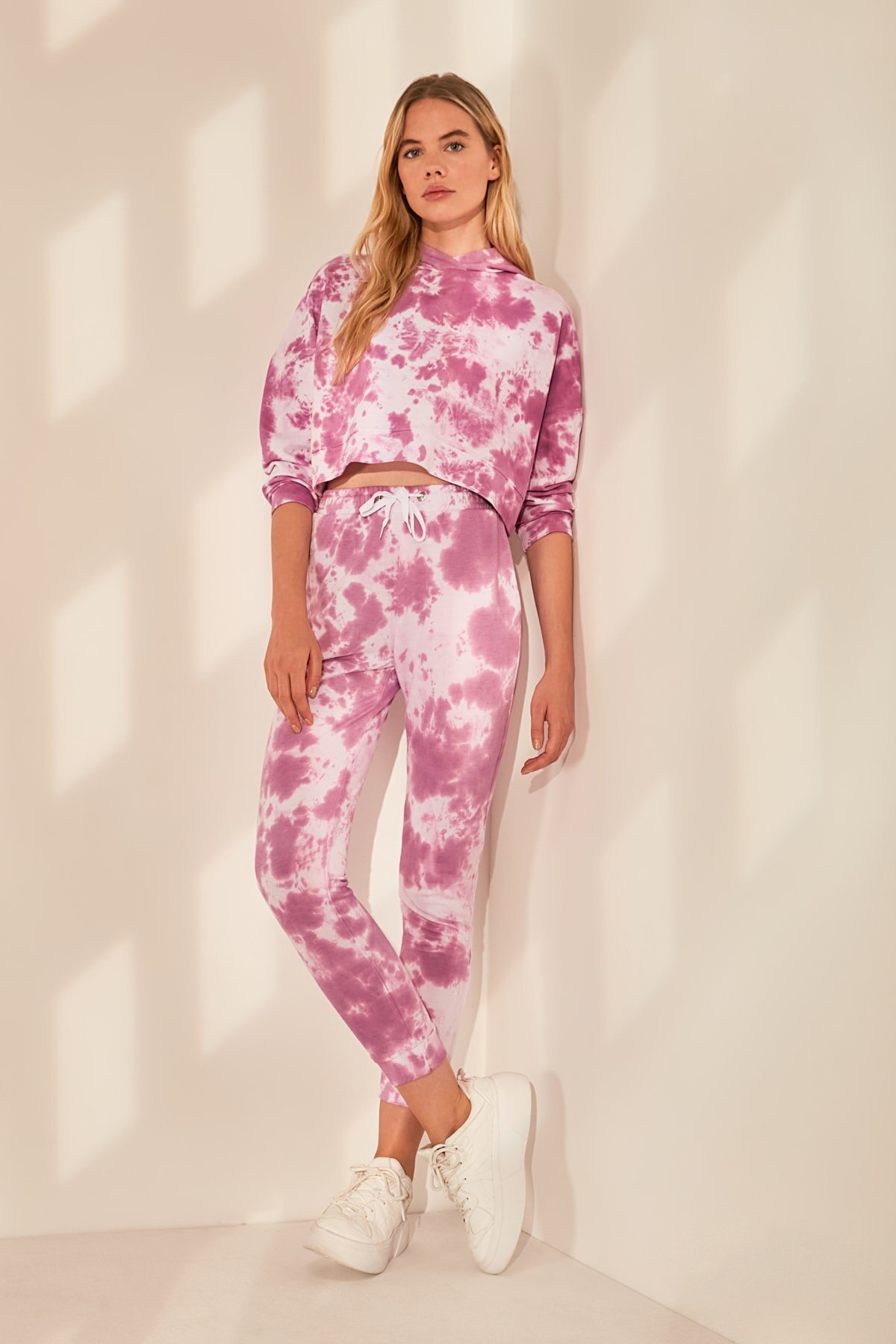 Trendyol Batik Versierd Basic Jogger Gebreide Joggingbroek TWOAW21EA0032