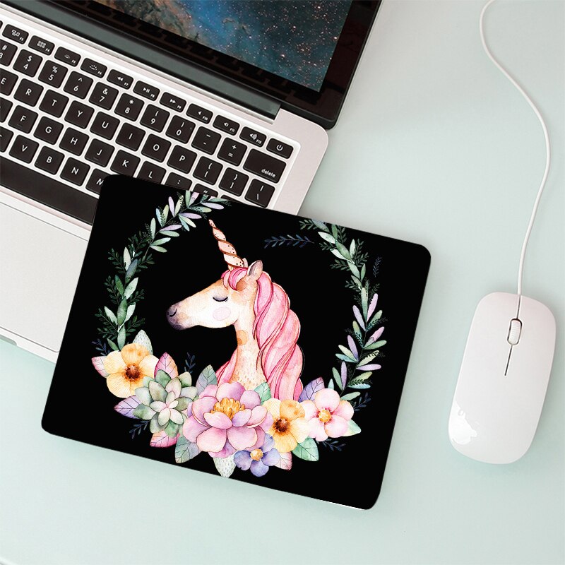 18X22CM Mooie Eenhoorn Mousepad Kleine Maat Voor Office Laptop Notebook Mat Beste Vergrendeling Rand Speed Gamer Muismat