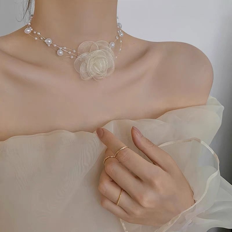 French Romantic Black White Choker Flower Pearl Necklace Women's Summer Collar Chain Fairy Gas Versatile Neckchain 2023 Newest: Light Yellow Color