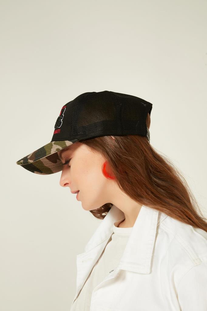 11768 Zwarte Geschreven Kaki Caps