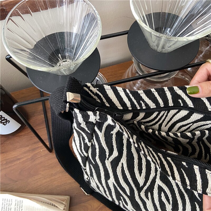 Vrouwen Crossbody Tas Zebra Patroon Schouder Handtas Grote Sling Zakken Vrouwelijke Mode Enkele Schouder Handtassen Zwart Wit Tote