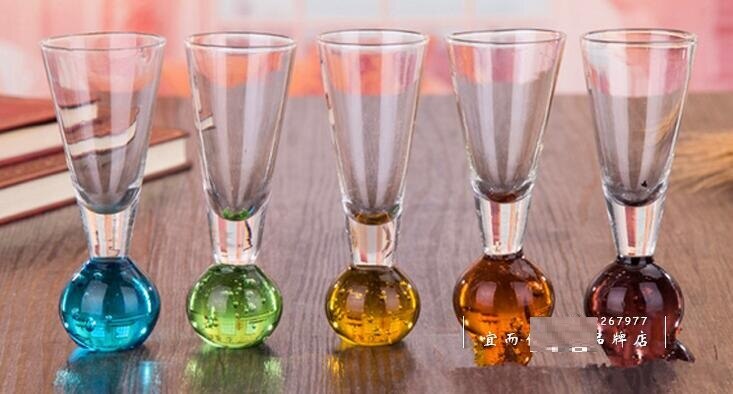 Boll färg triangel bubbla boll kopp liten vin cocktail likör glas whisky tuning bar fashionabla glas
