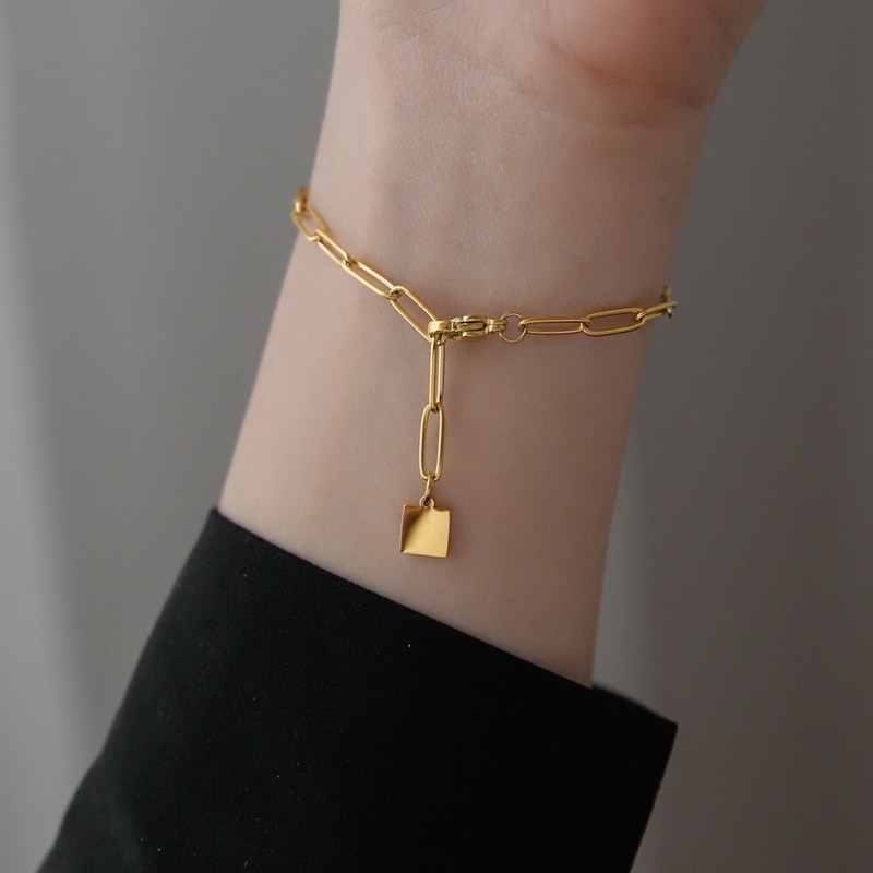 YUN RUO Gold Überzogene Quadratische Anhänger Kette Armbinde Beliebte Frau mädchen Edelstahl Schmuck Zubehör Nicht Verblassen