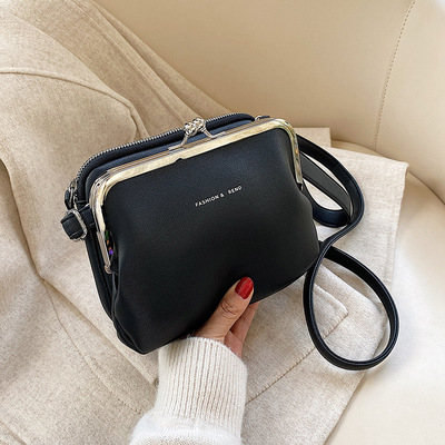 Casual Clip Bag Simple Women Messenger Bag PU Leather Lady Shoulder Crossbody Bag Kiss Lock Bags Party Evening Clutch Purse: black