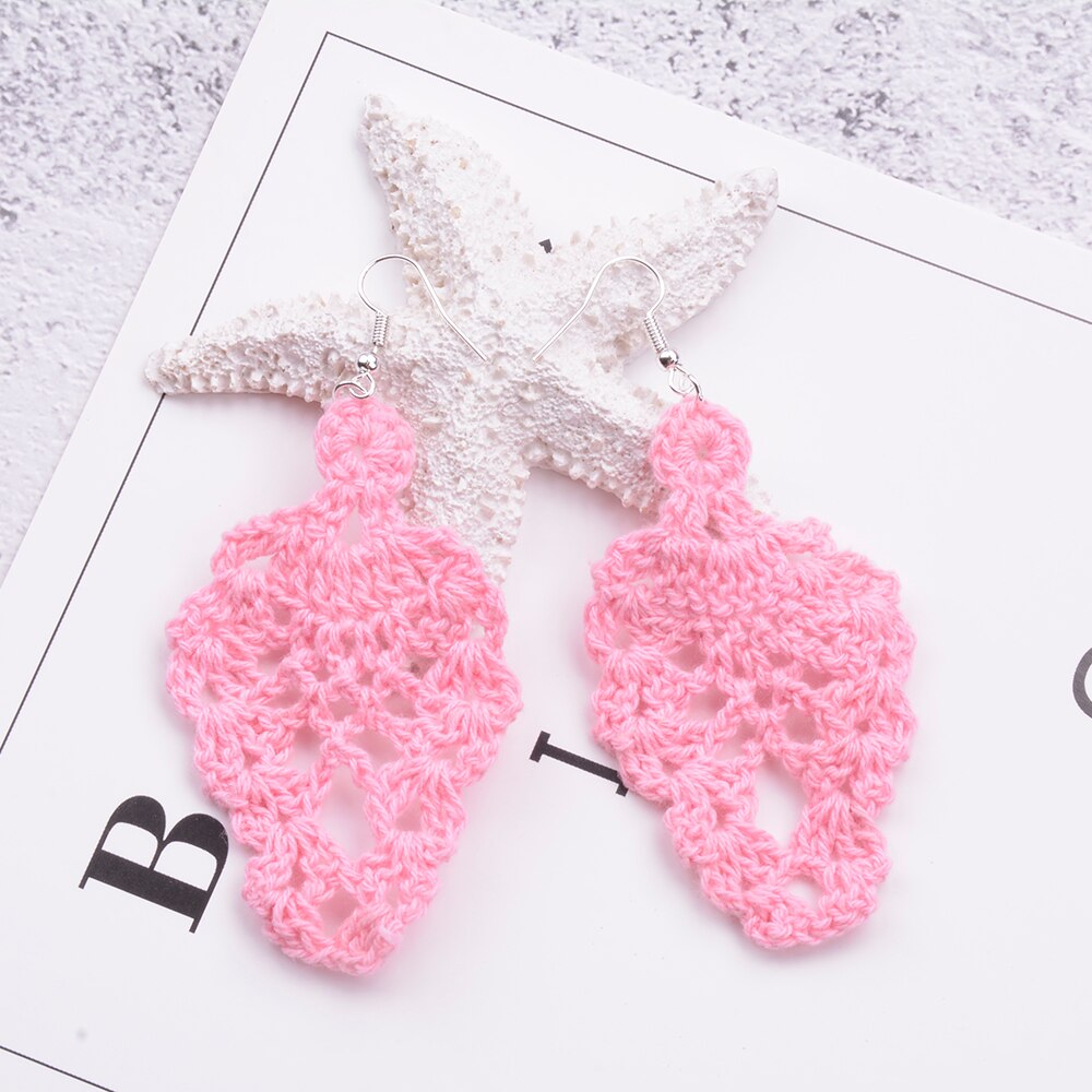 Handgjorda smycken virkade örhängen bohemiska handvirkade brudhängande örhängen valentine -kvinnor virkade örhängen: Rosa
