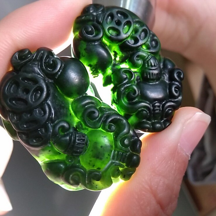 Carved pixiu Jade Pendant Natural Chinese Black Green Dragon Necklace Charm Jewellery Lucky Amulet