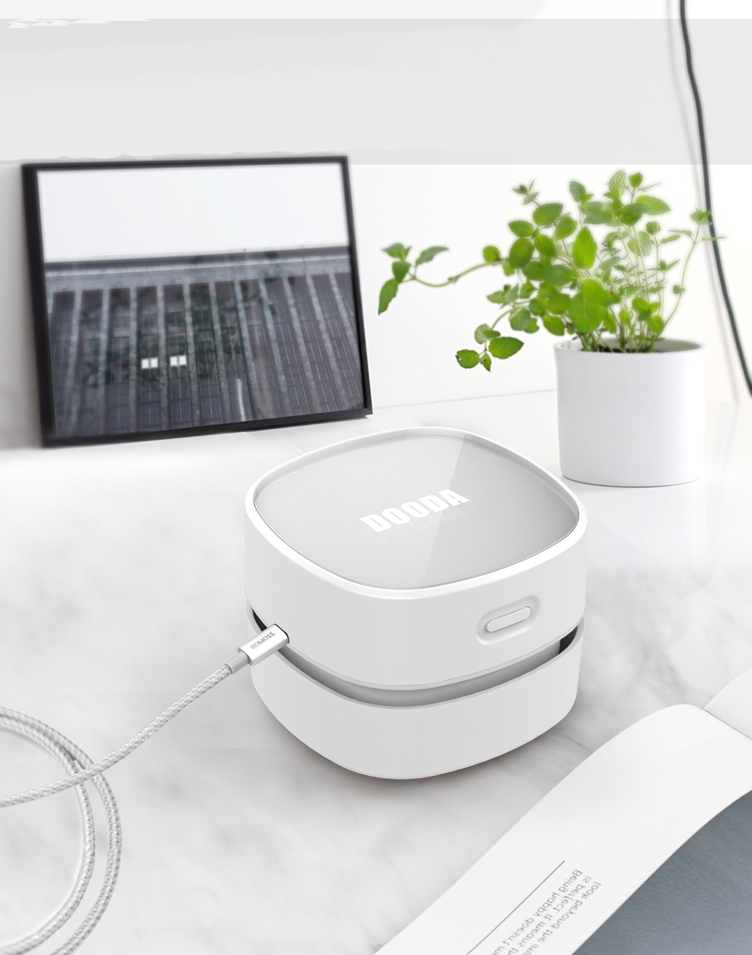 Hand-Held Desktop Stofzuiger Met Super Zuigkracht Om Met Kleine Vuilnis Zoals Haar, confetti, Rubber Kladjes, Etc.