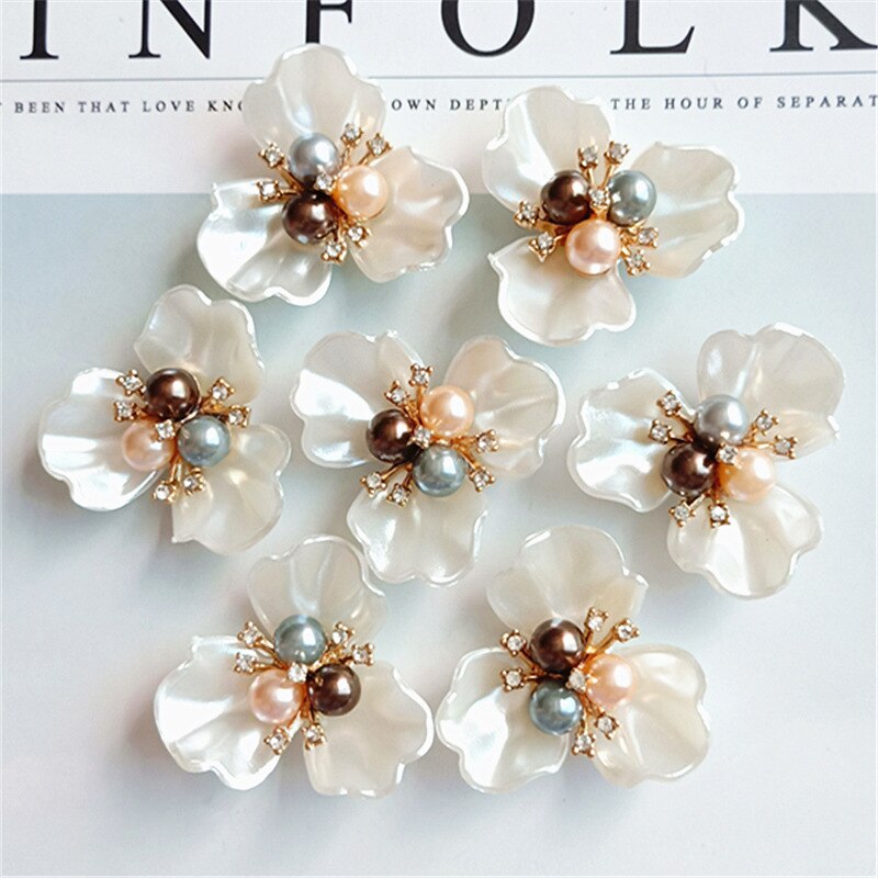 10pcs/ lot Craft Pearl Three-dimensional Flower Buttons Round Cluster Flatback DIY Wedding Embellishment Garment Decoration