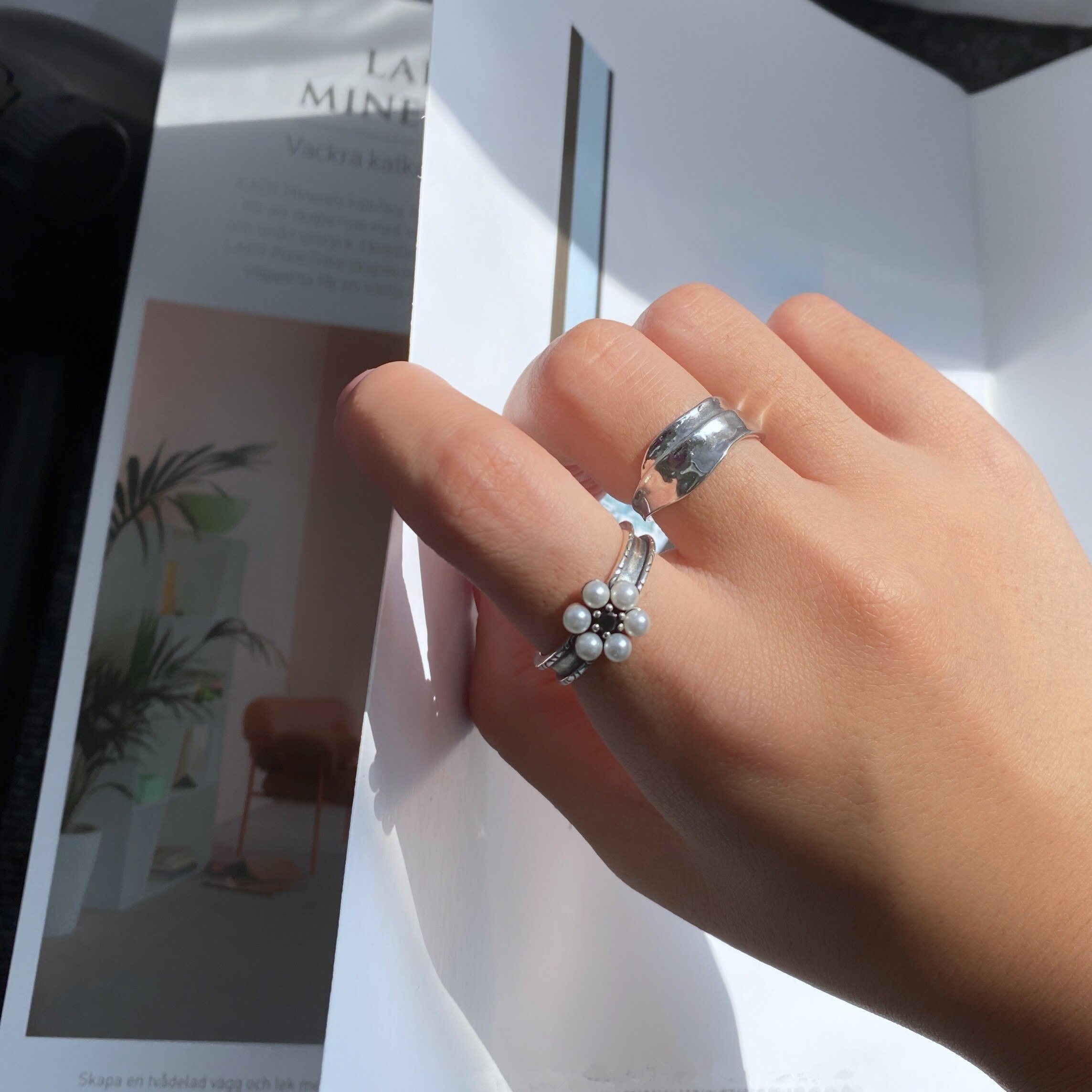 AOMU 1PC Women Vintage Drip Glaze Metal Imitation Pearl Flower Open Rings for Women Party Wedding Jewelry