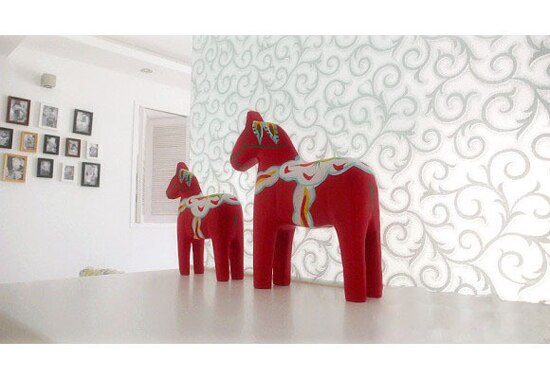 Nordisk træhåndværk ornamenter hjemmepynt zakka købmand træhåndværk dyreartikler sverige dala hest malet