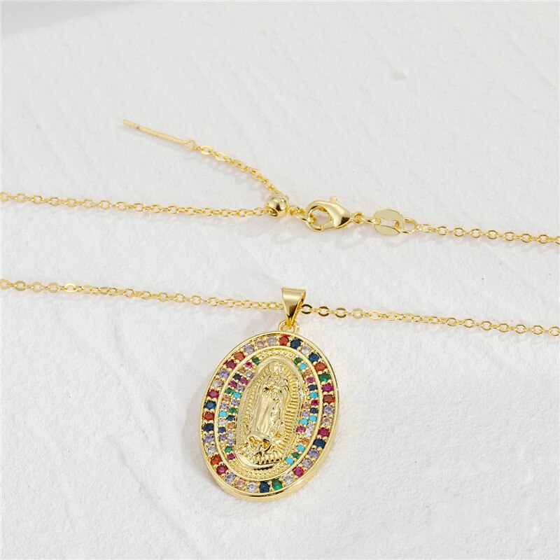 1 Pc Kleurrijke Maagd Maria Ketting Voor Vrouwen Sieraden Vintage Hollow Shiny Zirkoon Ronde Geometrische Hanger Sleutelbeen Keten N698-33