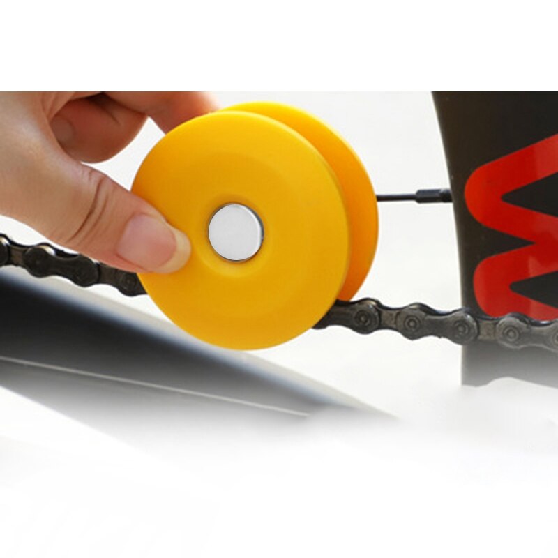 2X Portable Bicycle Chain Oiler Lubricator Cycling Gear Roller Cleaner Lubricant Bicycle Chain Repair Tools Accessory