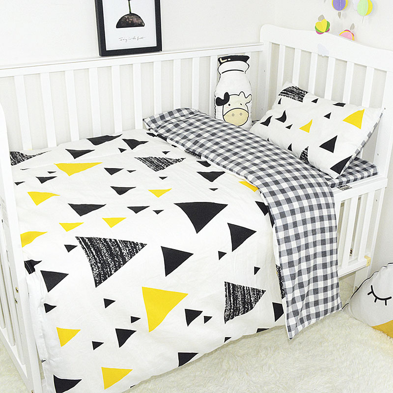 3Pcs Baby Bedding Set Cotton Crib Bedding Set Crib Kit Include Duvet Cover Pillowcase Bed Sheet: Yellow Triangle
