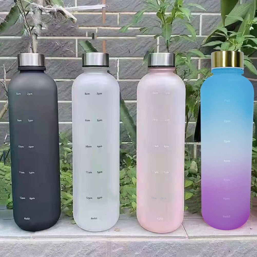 1000ML Kunststoff Raum Tasse Große-Kapazität transparent Gefrostet Wasser Tasse Kupfer Deckel Sport Wasser Flasche Mit Zeit Marker für Schüler