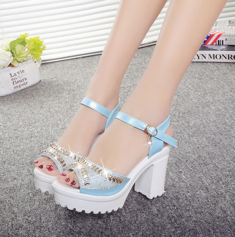 sommer neue strass fisch mund schuhe dicken boden schwamm kuchen wasserdichte plattform hoch Hacke dick mit sandalen frauen