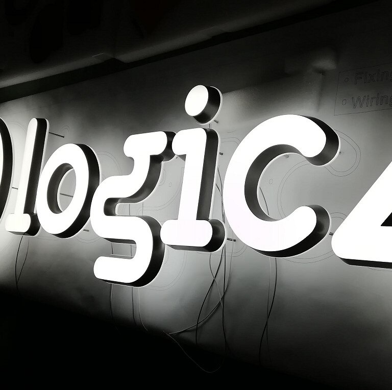 Advertising outdoor 3D lighting signage Face and back lit acrylic sign letter for advertising