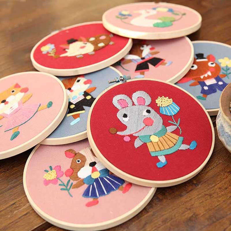 Cartoon Animal Embroidery Kit with Bamboo Hoop DIY Needlework Cross Stitch Handmade Kit for Beginner Sewing Art Home Decor