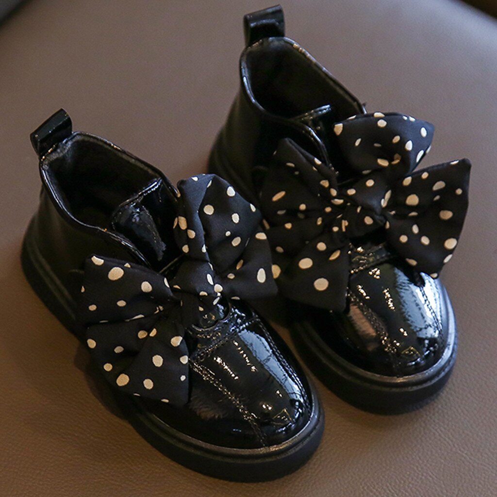 Dei bambini di Autunno Della Caviglia Stivali per Bambini Dolce Bowknot Della Piattaforma di Avvio Stivali di Cuoio dell'unità di elaborazione di Qualità Del bambino Del Capretto Ragazze Spogliatoio Del Partito di Stivaletti