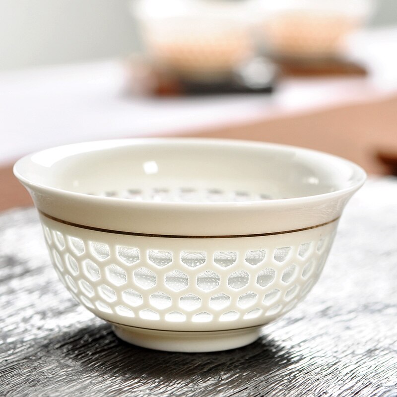 Chinese Jing de zhen Teas Ceramic Hollow Honeycomb Product Tea Box Pu'er Small Tea Cup Kung Fu Tea Set