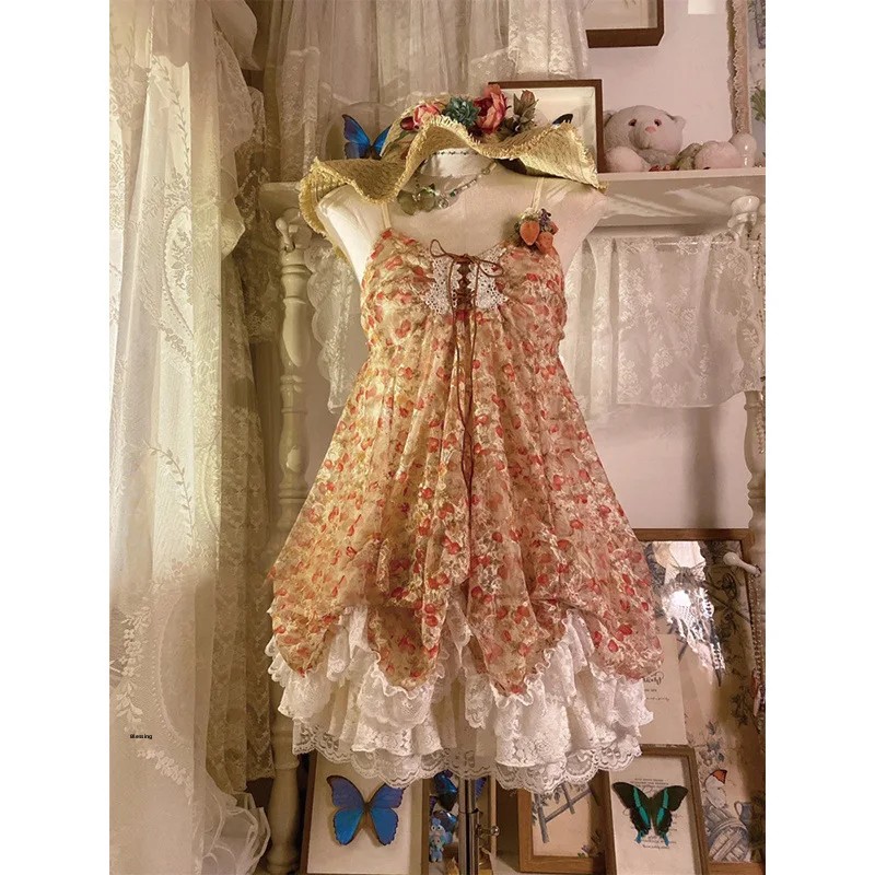 Entzückendes süßes Mädchen-Kleid mit Erdbeer-Blumenknospen, Spitzen-Minirock, trägerloses Kleid, Rundhalsausschnitt, keine Ärmel, chinesische AE Stock