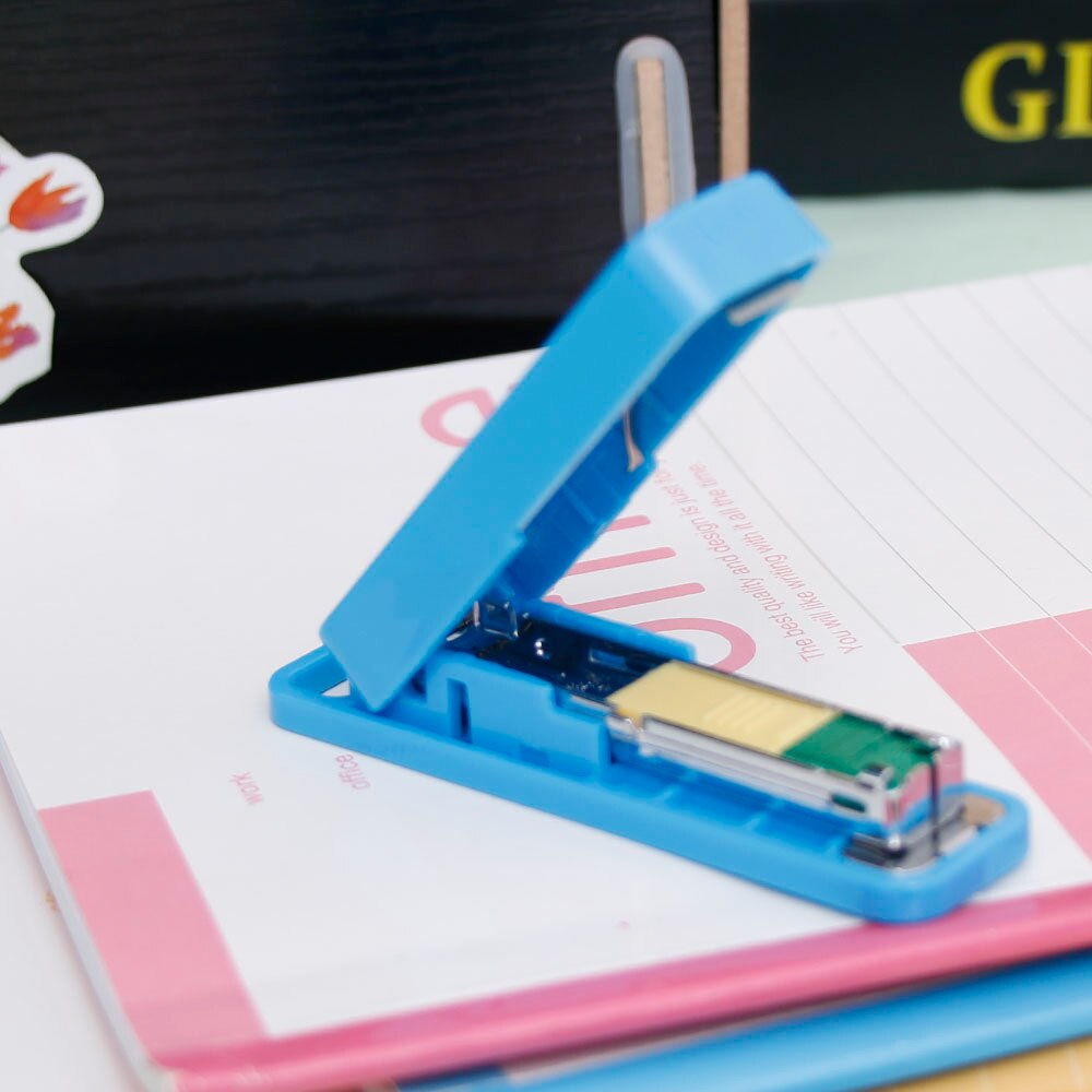 Mini Stapler set Staples 8*2cm Mini style candy color stapler grampeador kawaii stationery office material school supplies