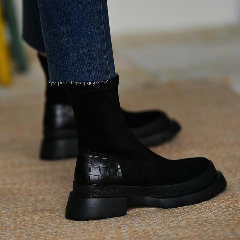 Nova moda feminina deslizamento em salto baixo costura rebanho plataforma botas femininas casual estilo confortável sapatos pretos botas mujer