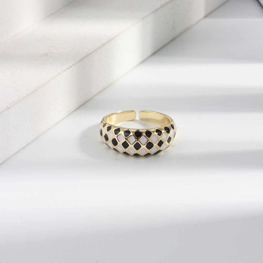 LIVVY semplice moda geometrica in bianco e nero anello di giunzione femminile regalo di san valentino gioielli temperamento moda