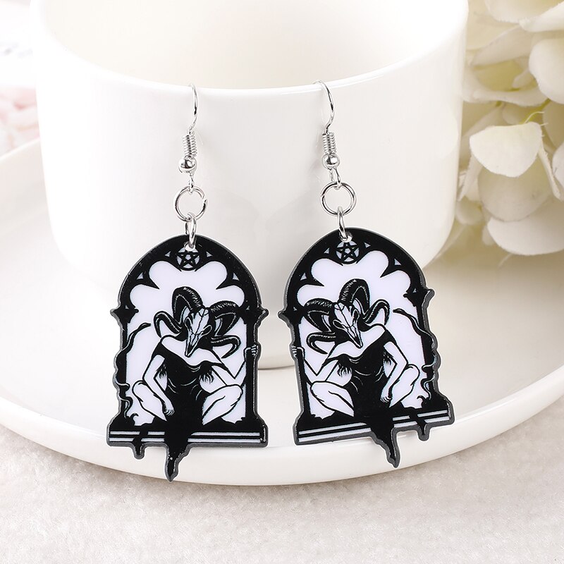 1Pair Wicca Witch Dead Moth Girl Dangle Earrings Acrylic Pagan Earring for Women Birthday: Red Wine