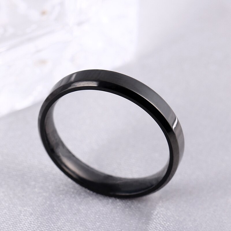 4 Mm Heldere Polish Zwarte Kleur Titanium Ring Voor Mannen Amd Vrouwen