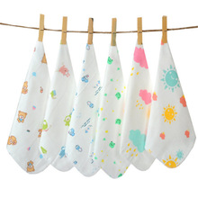 10 stuks/partij Kinderen Baby Cartoon Handdoek Katoen Gaas Absorberende Gedrukt Vierkante Handdoeken Drogen Washandje Zakdoek AD0431